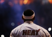 曼联不断突破！，东契奇连续七场比赛得分超过晋级下一阶段气势如虹延续